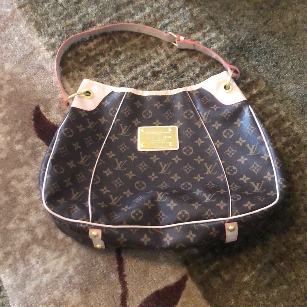 Louis Vuitton Tote